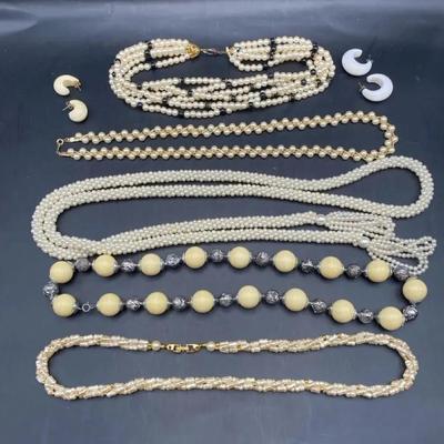 Costume Jewelry With Pearl Look