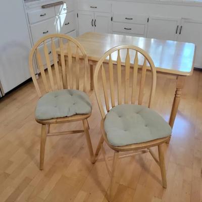 Light Wood Dining Table with 2 Matching Windsor Chairs