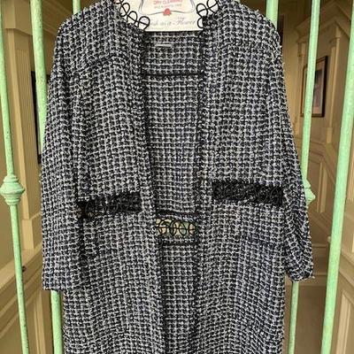 Sale Photo Thumbnail #34