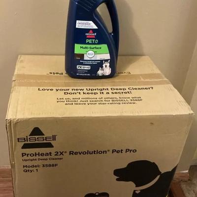 Bissell ProHeat 2x Revolution Pet Pro Steam Cleaner NIB 