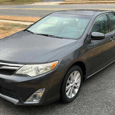 2012 Toyota Camry XLE Gray