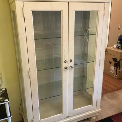 Broyhill Charlestowne Square Cabinet  