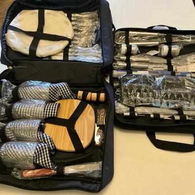 New Picnic and Grilling Set 