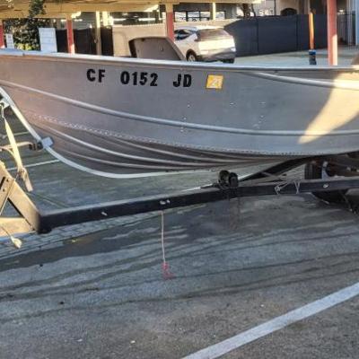 Sale Photo Thumbnail #3: Fishing Boat