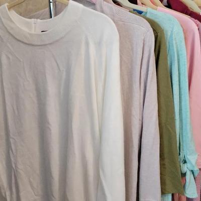 Women's Winter Tops Size L And XL Some NWT 