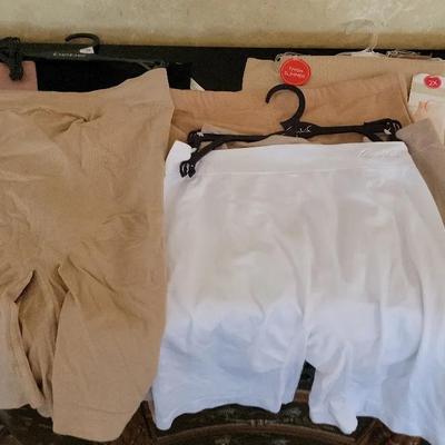 Women's Size 1X And 2X Shapewear NWT 