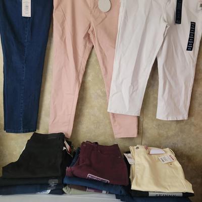 Women's Size 10 Jeans NWT Including Chaps