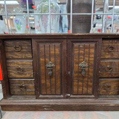 Sale Photo Thumbnail #351