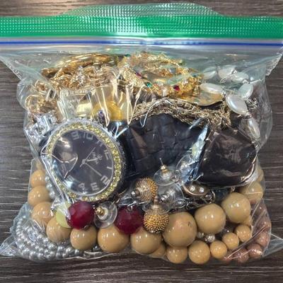 Sale Photo Thumbnail #49