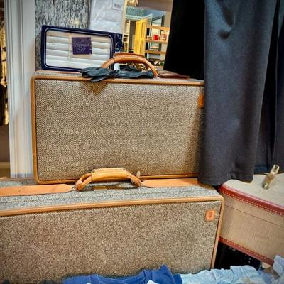 Sale Photo Thumbnail #214