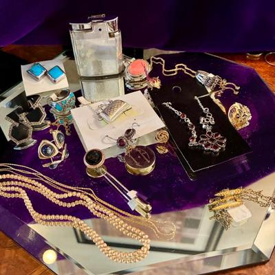 Sale Photo Thumbnail #321