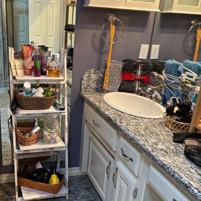 Sale Photo Thumbnail #383