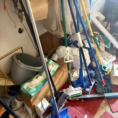 Sale Photo Thumbnail #86