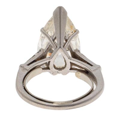 Sale Photo Thumbnail #561: Diamond, Platinum Ring