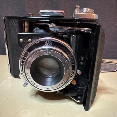 Zeiss Ikon Folding Medium Format Camera