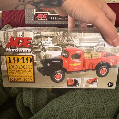 Sale Photo Thumbnail #43