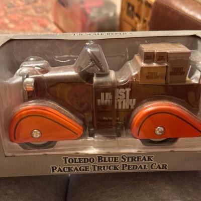 Sale Photo Thumbnail #2