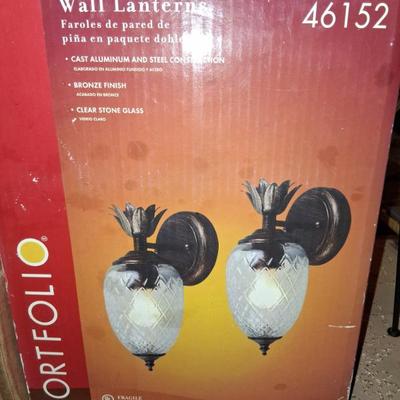 Sale Photo Thumbnail #10: Pineapple Light Sconces, NIB