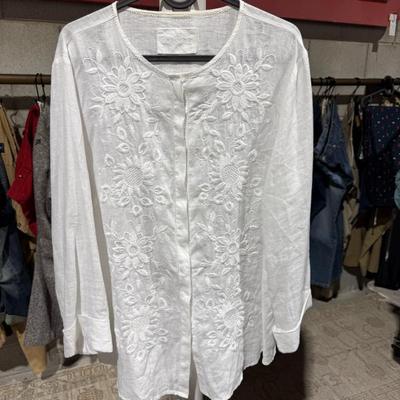 Sale Photo Thumbnail #144