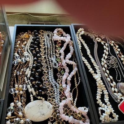 Sale Photo Thumbnail #20