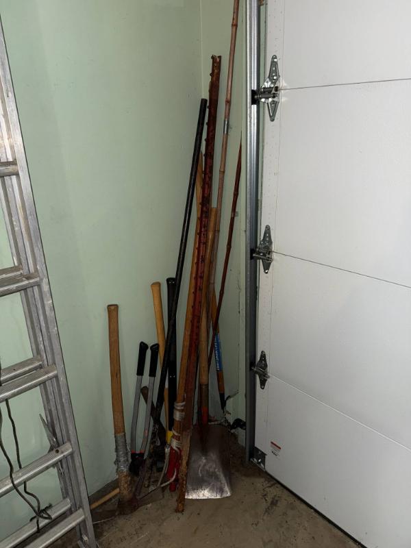 Sale Photo Thumbnail #272