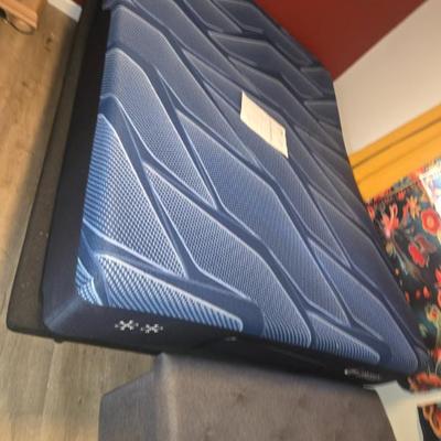 Sale Photo Thumbnail #37