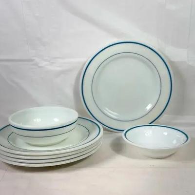 Mid-Century Vintage Pyrex Blue Rim Dinnerware Set – Plates & Bowls
