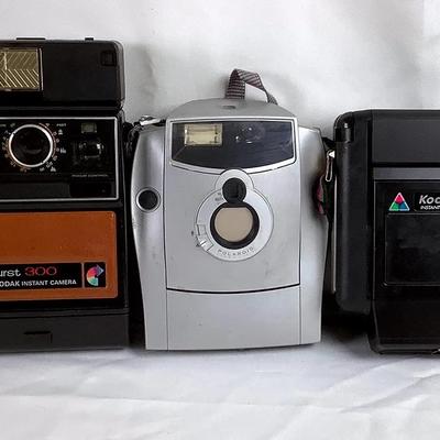 	Vintage Instant Photography Camera Lot – Polaroid & Kodak Models (3-Piece Lot)