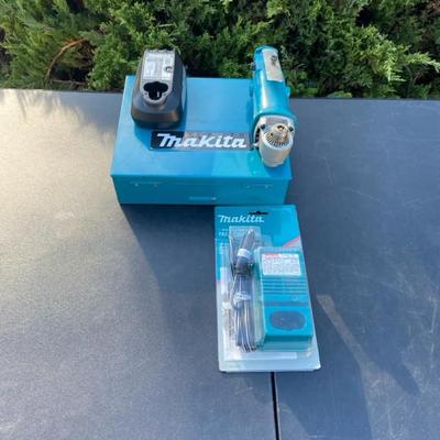 Makita Corded & Cordless Power Tool Set w/ Case, Battery & Charger