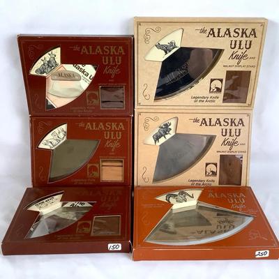 New Alaska ULU Knives – Boxed Lot of Traditional Arctic Blades