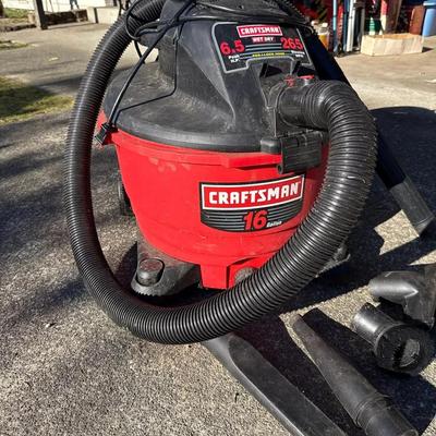 Craftsman 16 Gallon 6.5 Hp Wet, Dry Vacuum With Accessories