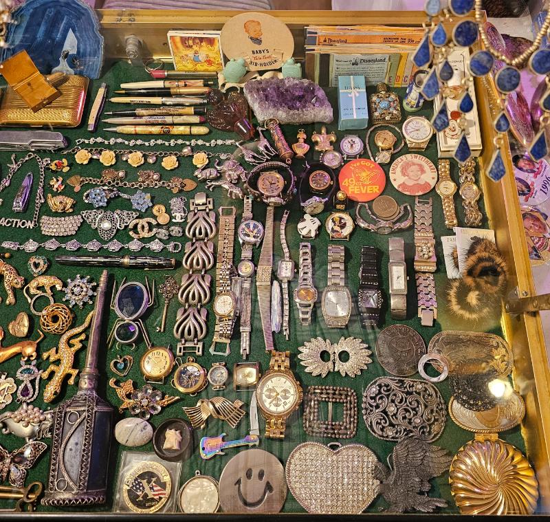 Sale Photo Thumbnail #12