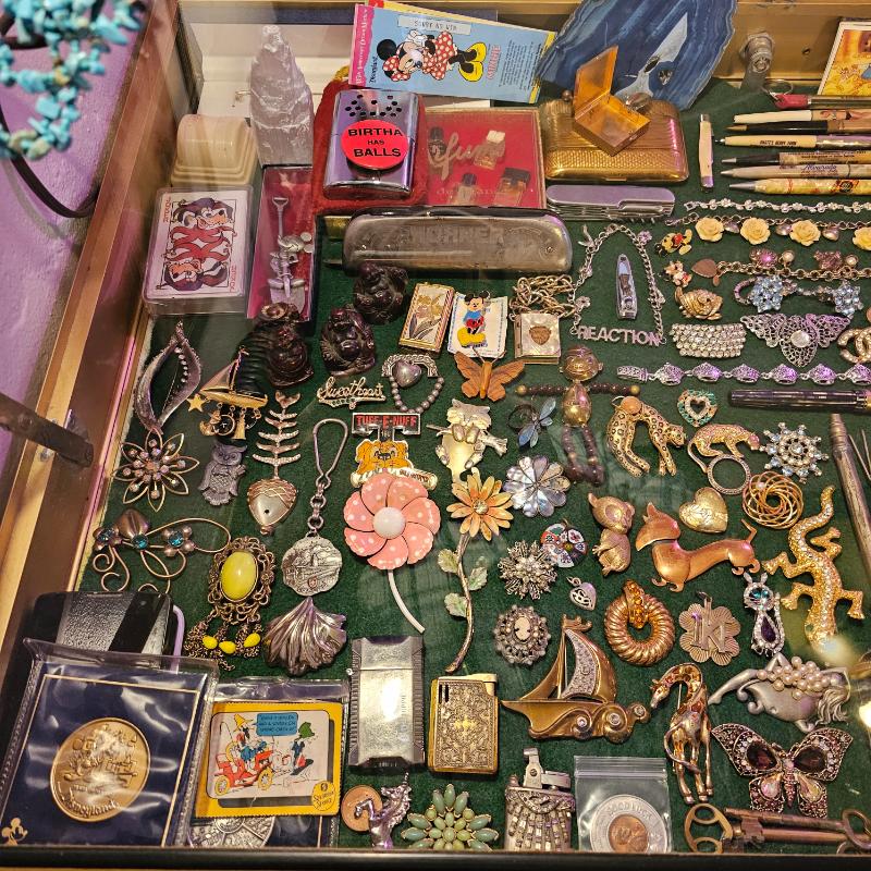 Sale Photo Thumbnail #11