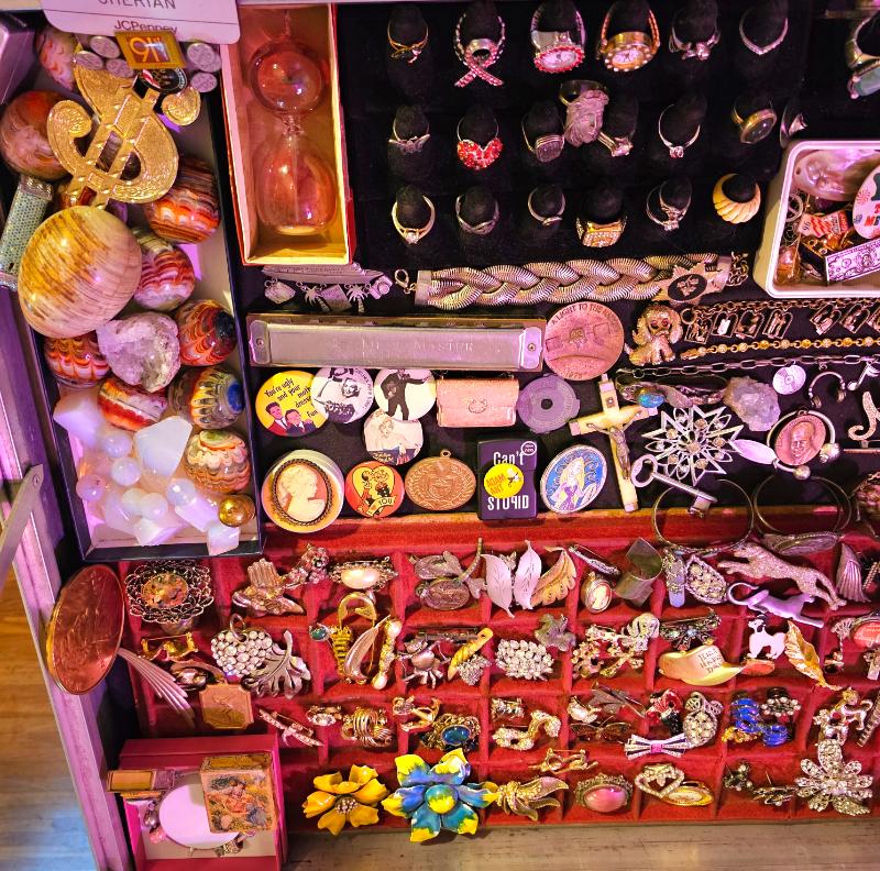 Sale Photo Thumbnail #10