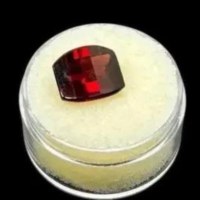 1 Very Large Faceted Dark Red Garnet Gemstone 