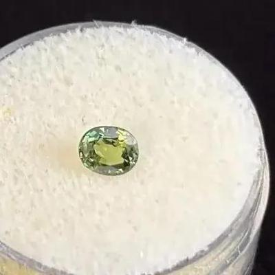 1 Loose Faceted Green Sapphire Oval Shape .60ct 