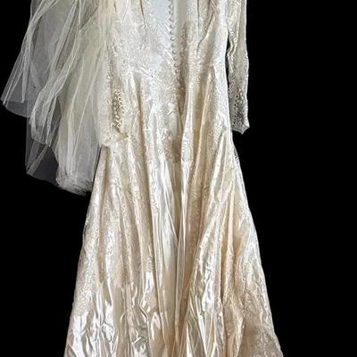 Vintage Beverly Hills Ivory Satin Wedding Dress * CAHILL LTD * Long Train * Beaded Headpiece