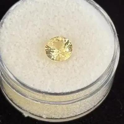 1 Yellow Round Faceted Die Cut Garnet 1ct