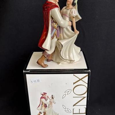 NIB LENOX Snow White & Prince Porcelain Figurine * HandPainted & Accented With Gold 