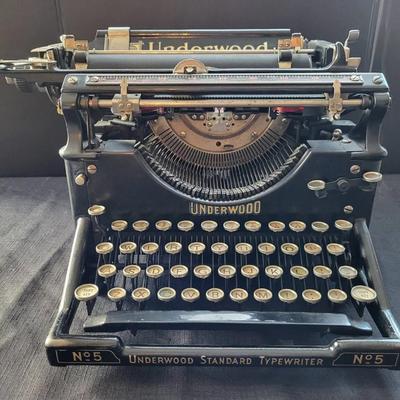 Underwood Standard Typewriter No5 (FH)