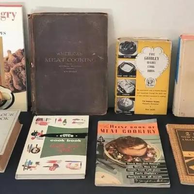 Vintage Cookbooks (BR1)
