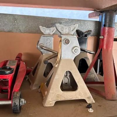 Assorted Metal Car Jacks & Lifts - MVP Superlift Missing Handle