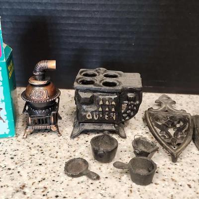 Vintage DieCast Miniatures - Potbelly Stove Pencil Sharpener, Cast Iron Stove With Pots, Iron