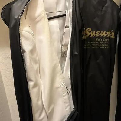 Mens CLASSIC White AIA Studio Suit Jacket Size 52R + 3 Ties & Tie Pin, Suspenders & Belt & Bag