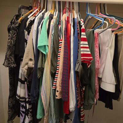 Women's Casual Clothing - Tops And Bottoms, Sizes L & XL