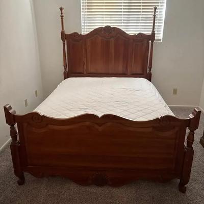 Queen Size Dark Wood Poster Bed + Mattress 