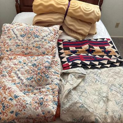 Bed Linens - Full Size Comforter, Pillow Shams, King Size Quilt + Memory Foam
