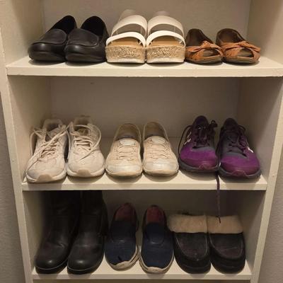 9 Pairs - Variety of Women's Shoes - Size 6.5 & 7 - Boots, Slip Ons, Flats, Tennis Shoes