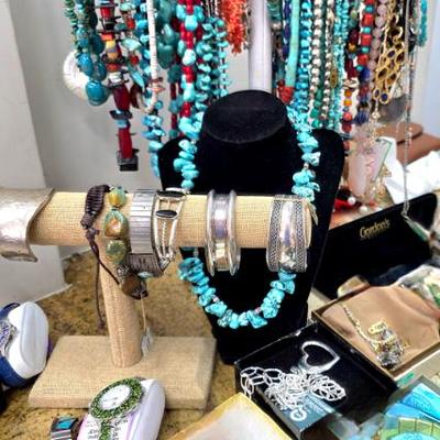 Sale Photo Thumbnail #4