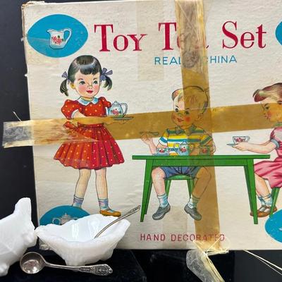 Rare Vintage Kids Toy Tea Set and Salt Cellars